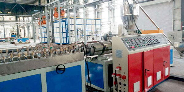 PVC畜牧围栏板挤出生产线